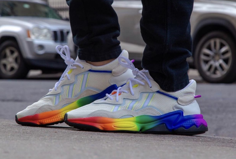 adidas originals ozweego pride